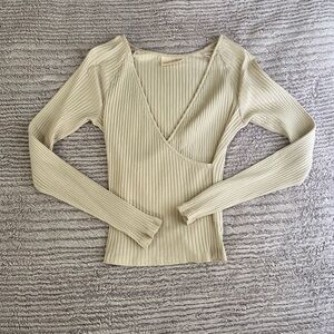 Universal Thread Size Small - Medium Cream Ribbed Long Sleeve Wrapped Top Basic